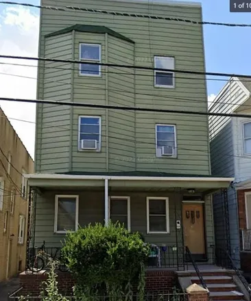 Rent this 2 bed apartment on 40 East 15th Street in Port Johnson, Bayonne