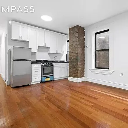 Rent this 2 bed house on 214 East 82nd Street in New York, NY 10028