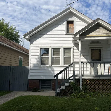 Buy this 2 bed house on 2223 North Buffum Street in Milwaukee, WI 53212