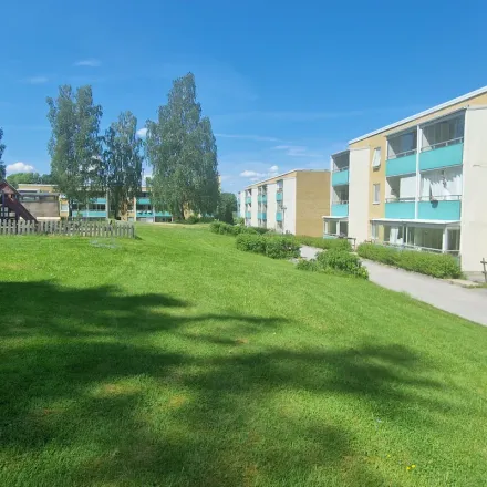 Rent this 4 bed apartment on Rundvägen 16 in 642 34 Flen, Sweden