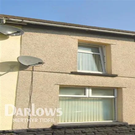 Rent this 3 bed townhouse on St. Mary Street in Trelewis, CF46 6AL
