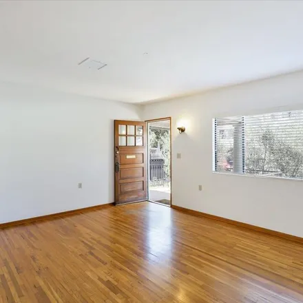 Image 8 - 1234 North Mansfield Avenue, Los Angeles, CA 90038, USA - House for rent
