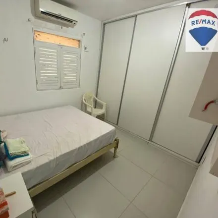 Rent this 7 bed house on Rua Catulo da Paixão Cearense 227 in Campo Grande, Recife - PE