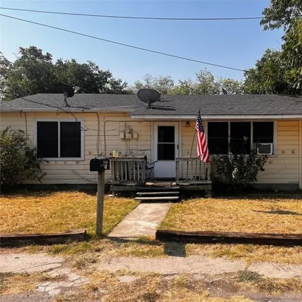 Buy this 2 bed house on 580 East College Avenue in Comanche, TX 76442