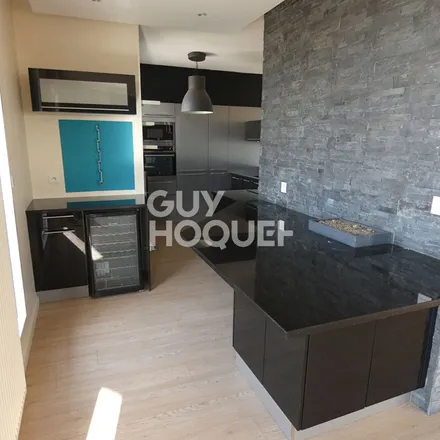 Rent this 3 bed apartment on 2 Allée du Périgord in 31770 Colomiers, France
