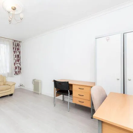 Rent this 4 bed apartment on Hugh Cubitt Centre in 48 Collier Street, London