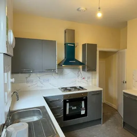 Image 1 - St. Cenydd Road, Caerphilly County Borough, CF83 2TE, United Kingdom - Townhouse for rent