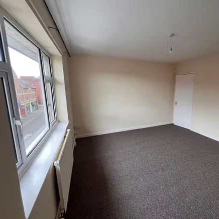 Image 4 - One Cut Above, Guildhall Street, Grantham, NG31 6NJ, United Kingdom - Apartment for rent