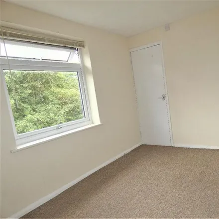 Image 7 - Bevandean Close, Stoke-on-Trent, ST4 8UR, United Kingdom - Apartment for rent