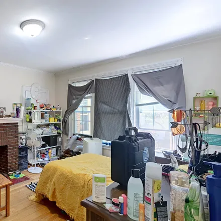 Rent this 1 bed apartment on #7 in 15 Glenville Avenue, Allston