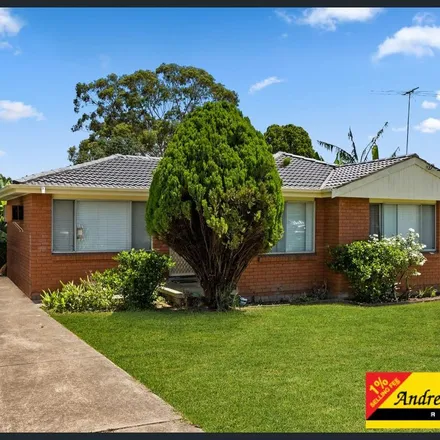 Rent this 3 bed apartment on 41 Railway Road in Quakers Hill NSW 2763, Australia