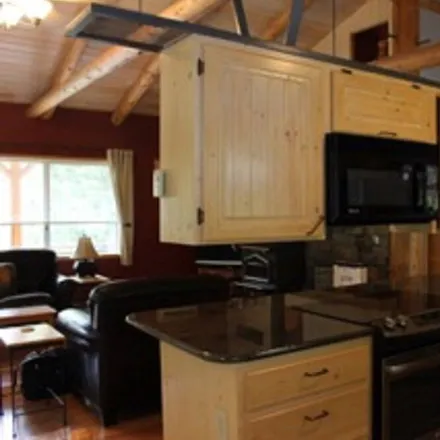 Rent this 4 bed house on Priest River