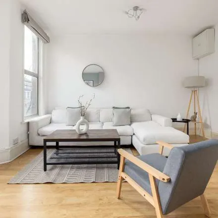 Rent this 1 bed apartment on Fownes Street in London, SW11 2TJ