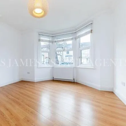 Rent this 2 bed apartment on 14 Glenthorne Road in London, N11 3HT