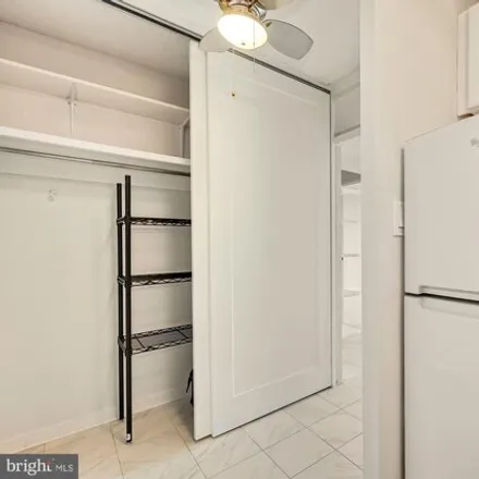 Image 4 - 240 M Street Southwest, Washington, DC 20460, USA - Condo for rent