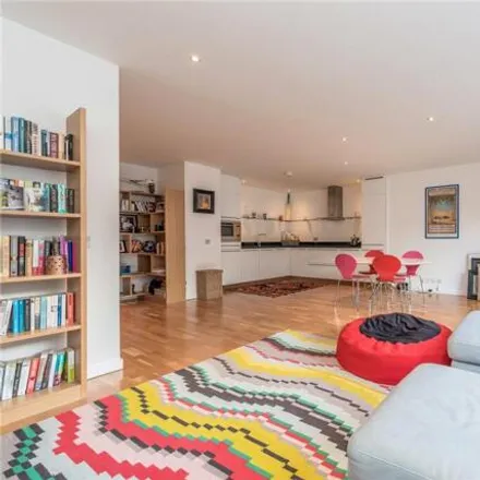 Image 3 - Travers Smith, 10 Snow Hill, London, EC1A 2AL, United Kingdom - Room for rent