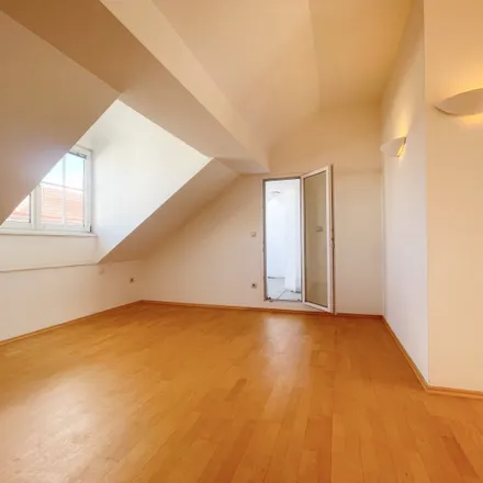 Rent this 3 bed apartment on Vienna in KG Dornbach, AT