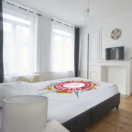 Rent this 4 bed room on 259 Rue de Solférino in 59046 Lille, France