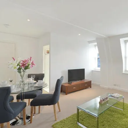 Rent this 2 bed room on The Greenhouse in 27a Hill Street, London