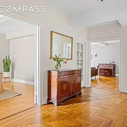 Image 3 - 135 Eastern Parkway, New York, NY 11238, USA - Apartment for sale