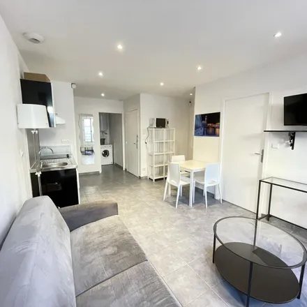 Rent this 2 bed apartment on 15 Rue de la Loge in 13002 2e Arrondissement, France