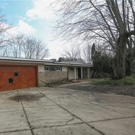Image 1 - 7459 North Linden Lane, Parma, OH 44130, USA - House for sale