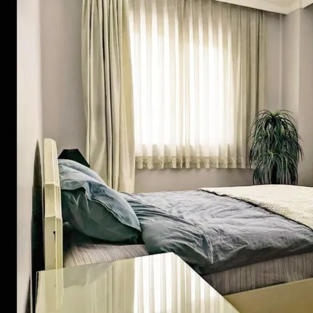 Rent this 3 bed apartment on Güven Konak in Şehit Burak Kurtuluş Caddesi No:67, 34774 Ümraniye