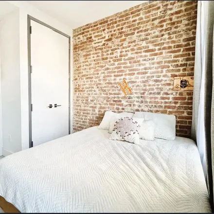 Image 3 - 425 Wythe Avenue, New York, NY 11249, USA - Room for rent