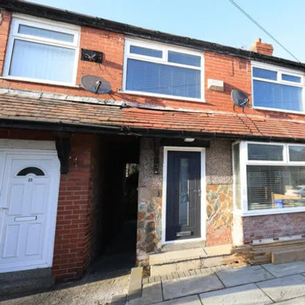 Buy this 3 bed townhouse on Coronation Road in Droylsden, M43 7RL