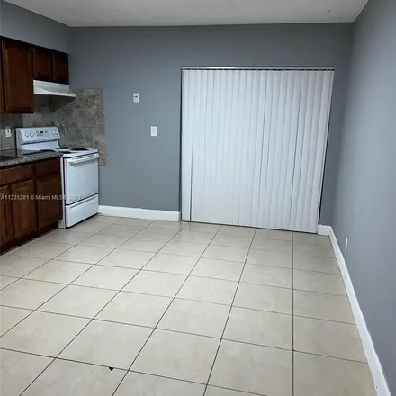 Image 7 - 4065 Northwest 30th Terrace, Lauderdale Lakes, FL 33309, USA - Apartment for rent