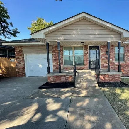 Rent this 3 bed house on 2615 Northwest 63rd Street in Oklahoma City, OK 73116