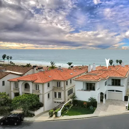 Rent this 6 bed house on 30 Ritz Cove