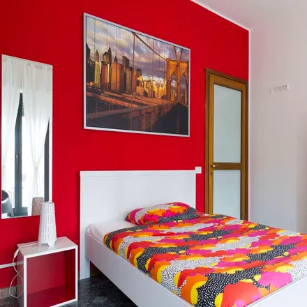 Rent this 4 bed room on Chiesa Evangelica Metodista in Via Luigi Porro Lambertenghi, 28
