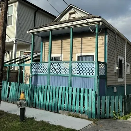 Buy this 2 bed house on 715 North Salcedo Street in New Orleans, LA 70119