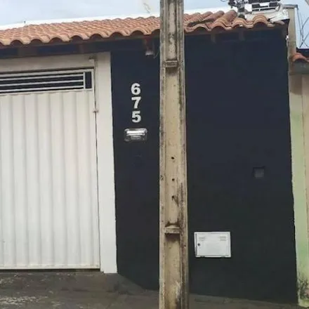 Rent this studio house on Rua Divinópolis in COHAB, Passos - MG