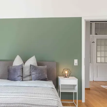 Rent this 6 bed room on Seyfferstraße 10 in 70197 Stuttgart, Germany