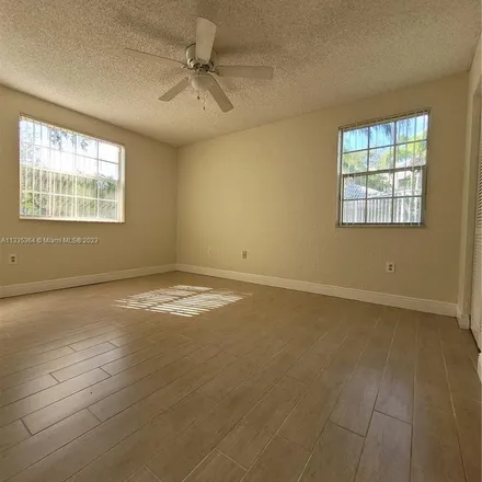 Image 8 - South Oakland Forest Drive, Broward County, FL 33309, USA - Apartment for rent