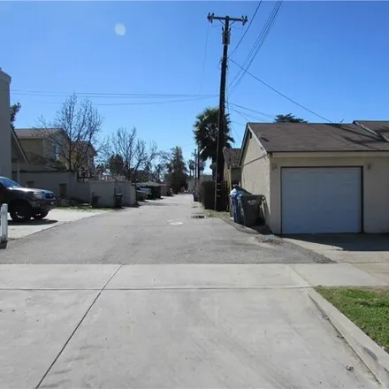 Image 6 - 210 East Whitcomb Avenue, Glendora, CA 91741, USA - House for sale