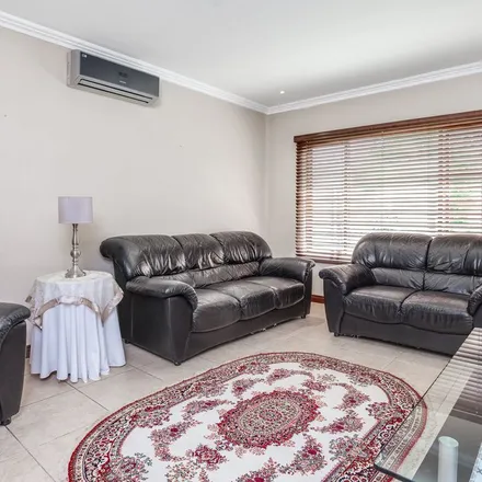 Rent this 3 bed apartment on unnamed road in Maroeladal, Randburg