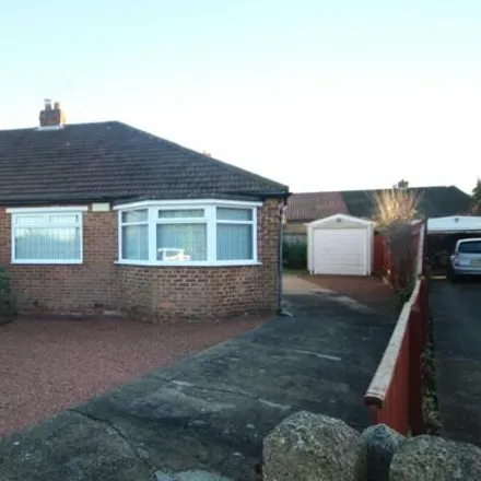 Buy this 2 bed house on Belmont Avenue in Middlesbrough, TS5 8EW