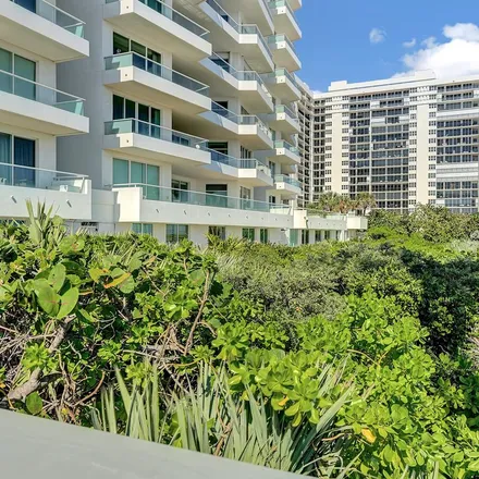 Image 1 - 2376 South Ocean Boulevard, Boca Raton, FL 33432, USA - Apartment for rent