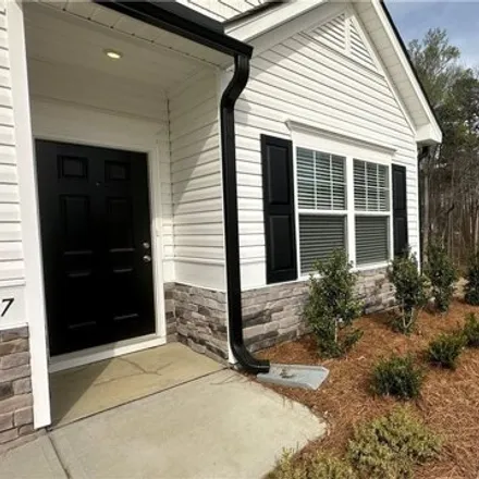 Image 2 - 1901 Meadowbrook Street, Country Lane Estates, Lee County, NC 27330, USA - House for rent
