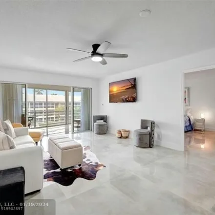 Image 7 - 3013 Northeast 47th Court, Fort Lauderdale, FL 33308, USA - Condo for sale