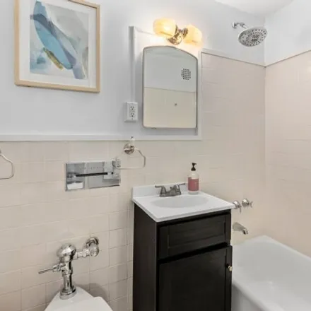 Image 6 - 408 W 57th St Apt 2M, New York, 10019 - Apartment for sale