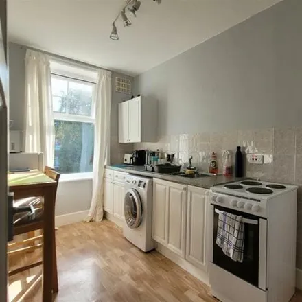 Image 3 - Rugby Road, Worthing, BN11 5BP, United Kingdom - Apartment for sale