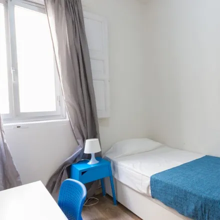 Rent this 8 bed room on Calle de Bailén in 15, 28013 Madrid