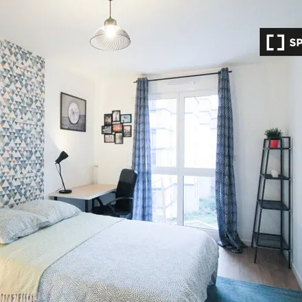 Rent this 4 bed room on 4 Rue Mozart in 92110 Clichy, France