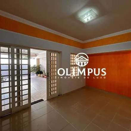 Buy this 4 bed house on Avenida João Naves de Ávila in Centro, Uberlândia - MG