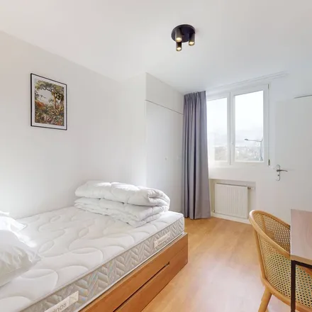 Rent this 1 bed apartment on 74 Rue de l'Abbé Jean Glatz in 92270 Bois-Colombes, France
