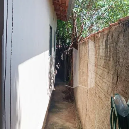 Rent this 3 bed house on Rua Xingu in Setor Coimbra, Goiânia - GO